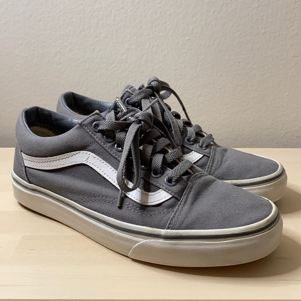 Women’s size 8 Vans